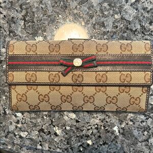 Gucci Brown GG Logo Wallet with Gold Emblem